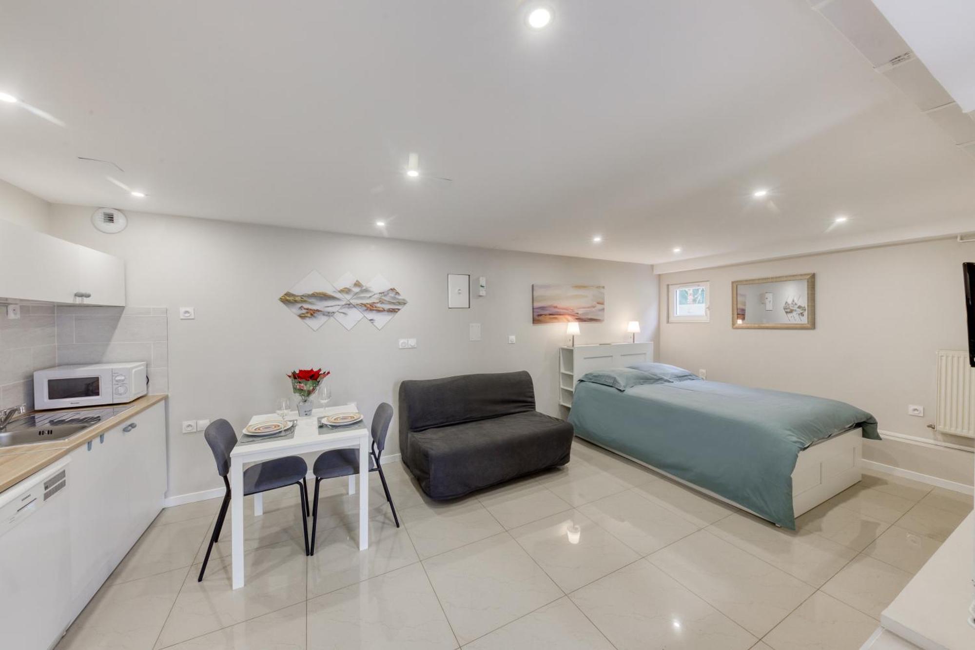 Studio Cosy - 35M2 - Paris -Disneyland - Rer A Нуази-ле-Гран Экстерьер фото